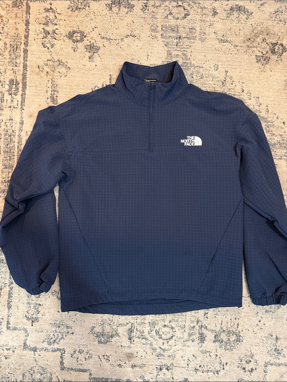 Men’s North Face navy quarter zip